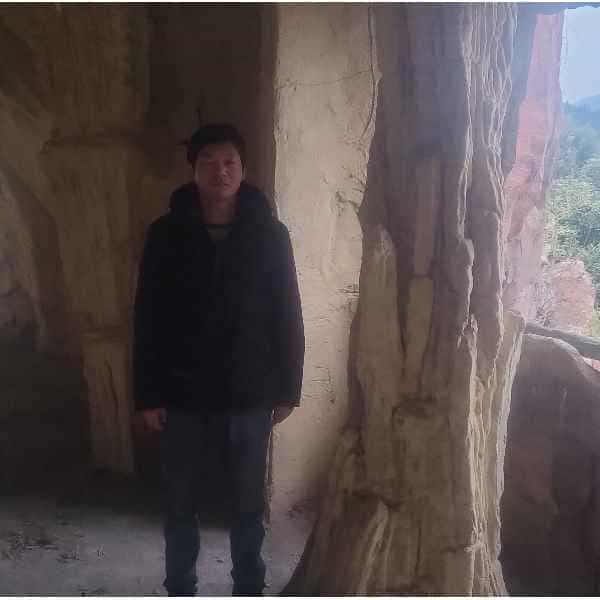 湖北34岁单身帅哥真诚找对象-呼和浩特征婚相亲网