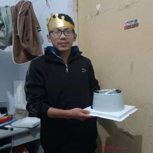 山东18岁单身帅哥真诚找对象-呼和浩特征婚相亲网