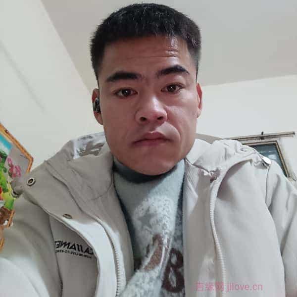 36岁岁陕西单身帅哥 - 呼和浩特吉缘网