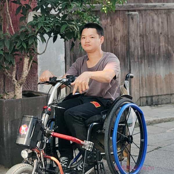 33岁岁湖北单身帅哥 - 呼和浩特吉缘网